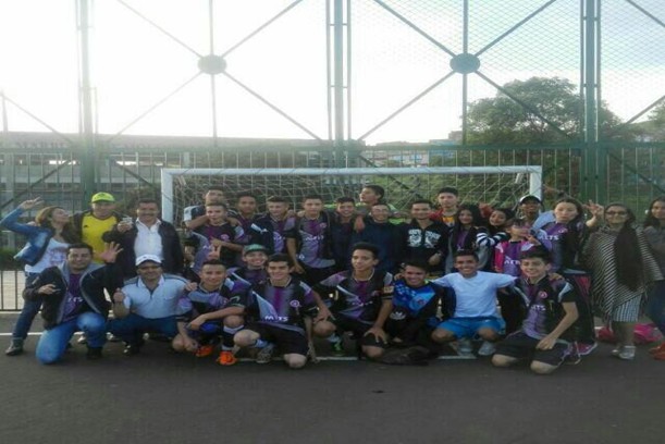 Futboleros por la Paz — actividad deportiva